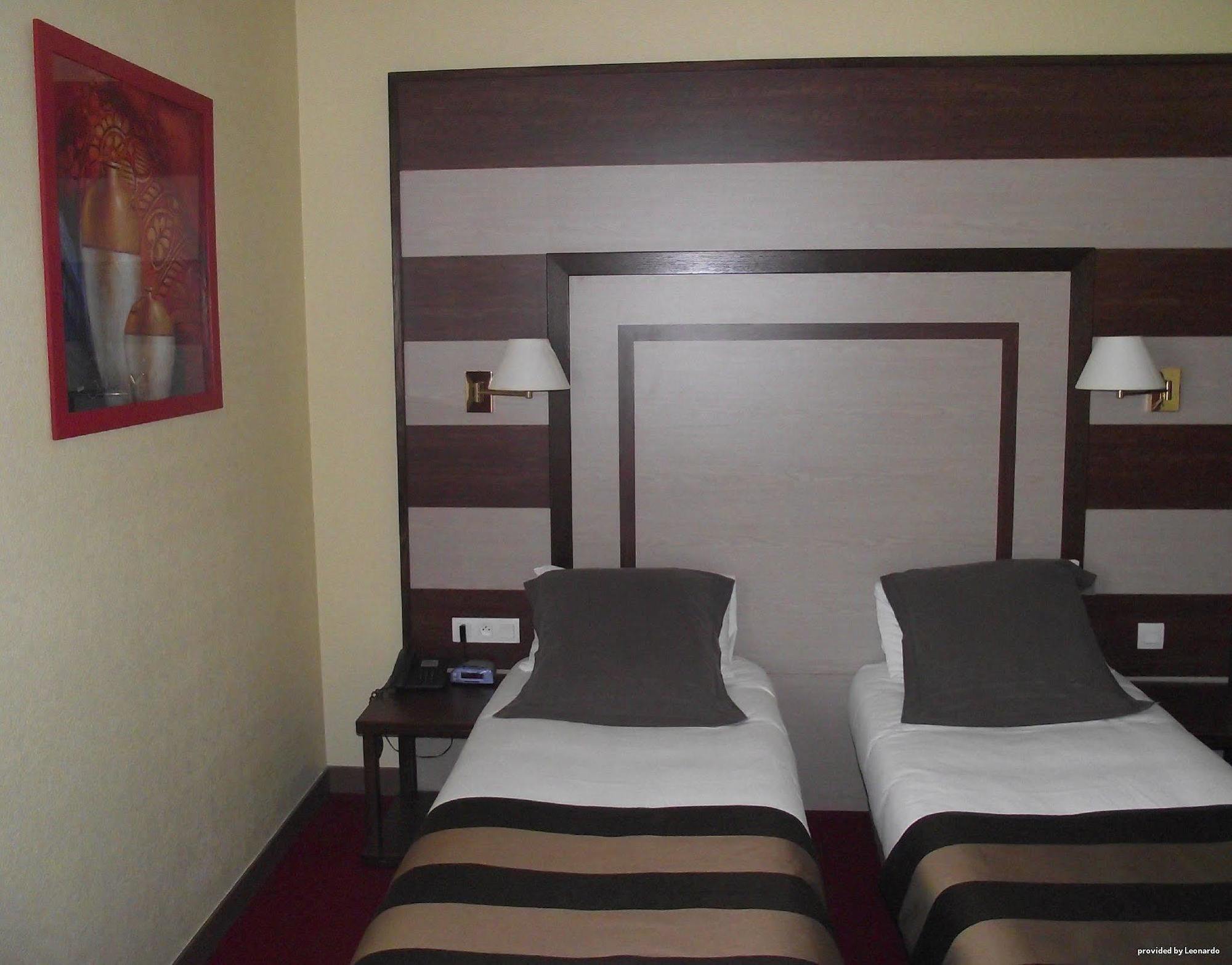 Best Western Hotel De Paris Laval  Pokoj fotografie